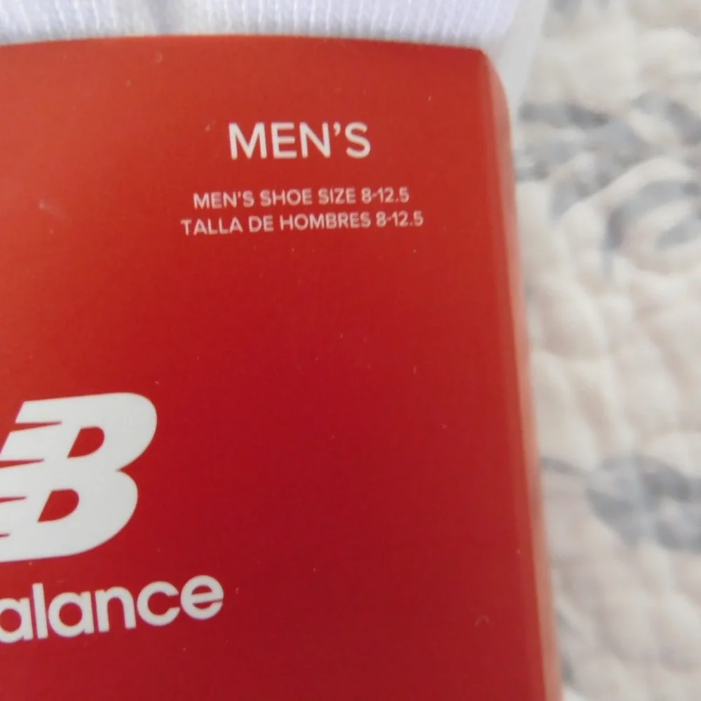 New Balance Mens Cushioned Ankle Socks 6 pair Mens shoe size 8 - 12.5 6 Pair‎